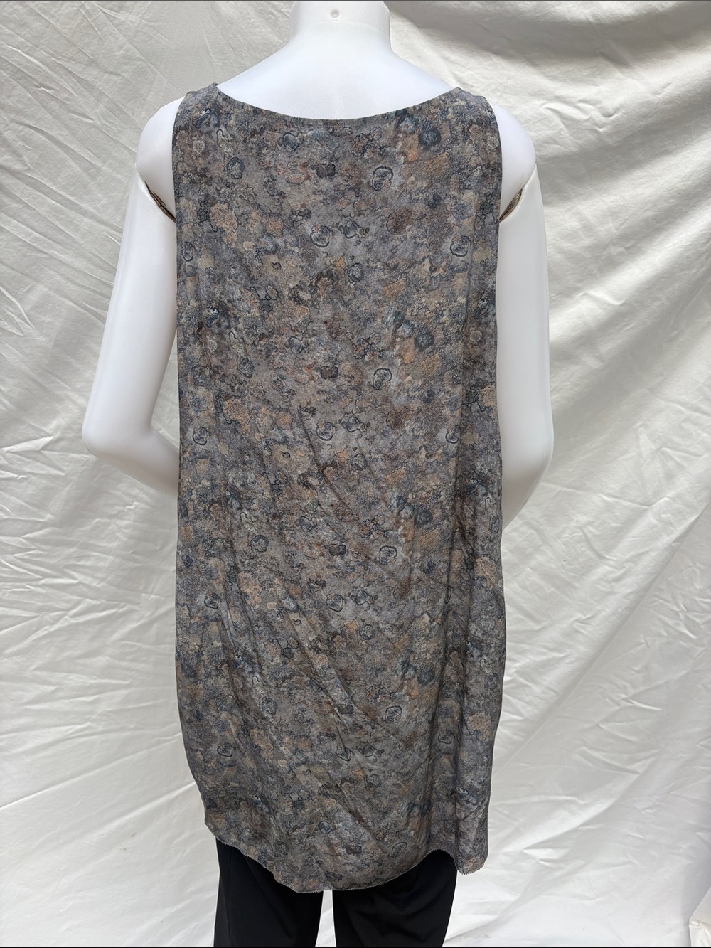 Eileen Fisher Gray Icelandic Printed Tank Top - Picture 14 of 14